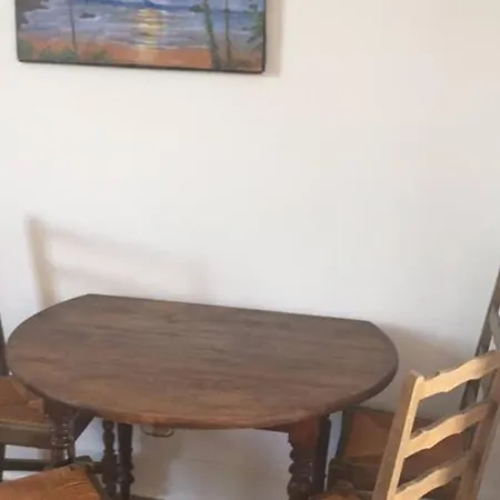 2 Bed Fantastic Roof Terrace-town Centre *